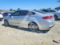 2017 Ford FUSION фото