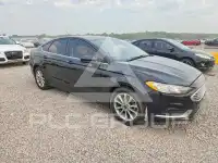 2017 Ford FUSION фото