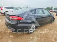 2017 Ford FUSION фото