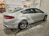 2017 Ford FUSION фото