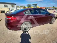 2017 Ford FUSION фото
