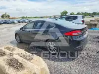 2017 Ford FUSION фото