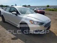 2017 Ford FUSION фото
