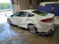 2017 Ford FUSION фото