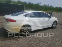 2017 Ford FUSION photo