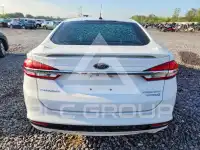 2017 Ford FUSION фото