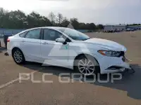 2017 Ford FUSION фото