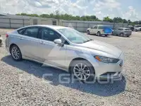 2017 Ford FUSION фото