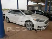 2017 Ford FUSION фото