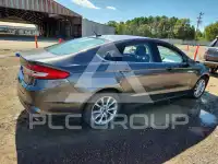 2017 Ford FUSION фото