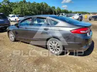 2017 Ford FUSION фото