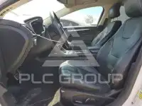 2017 Ford FUSION photo