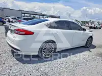 2017 Ford FUSION фото