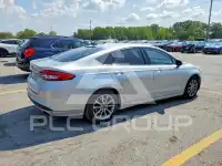2017 Ford FUSION photo