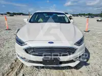 2017 Ford FUSION photo