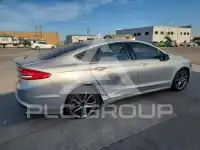 2017 Ford FUSION фото