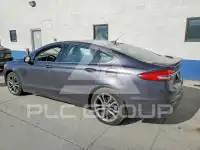 2017 Ford FUSION photo