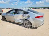 2017 Ford FUSION фото
