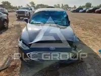 2017 Ford FUSION photo