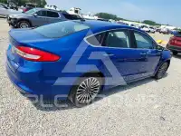 2017 Ford FUSION фото