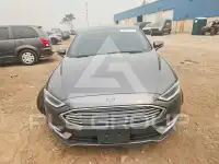 2017 Ford FUSION фото