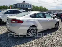 2017 Ford FUSION фото
