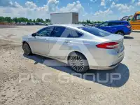 2017 Ford FUSION photo
