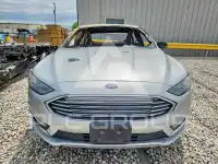 2017 Ford FUSION фото