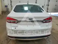 2017 Ford FUSION фото
