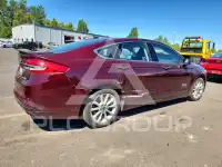 2017 Ford FUSION фото