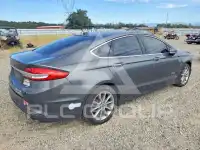 2017 Ford FUSION фото