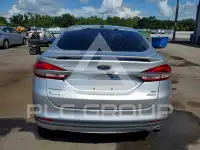 2017 Ford FUSION фото
