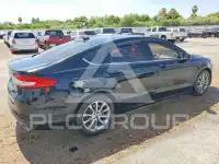 2017 Ford FUSION photo