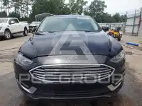 2017 Ford FUSION фото
