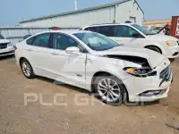 2017 Ford FUSION фото