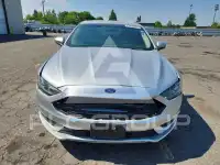 2017 Ford FUSION photo