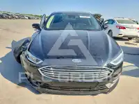 2017 Ford FUSION photo