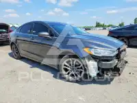 2017 Ford FUSION photo