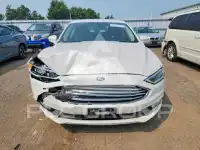 2017 Ford FUSION фото