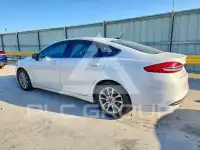 2017 Ford FUSION фото