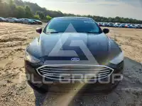 2017 Ford FUSION фото