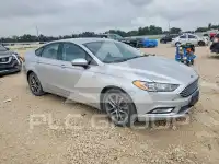 2017 Ford FUSION фото