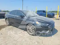 2017 Ford FUSION фото