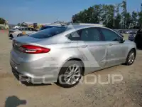 2017 Ford FUSION фото
