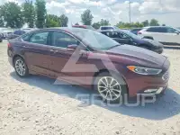 2017 Ford FUSION фото