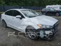 2017 Ford FUSION фото