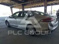 2017 Ford FUSION photo