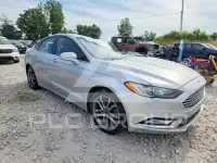 2017 Ford FUSION фото
