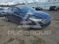 2017 Ford FUSION фото