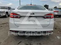 2017 Ford FUSION фото